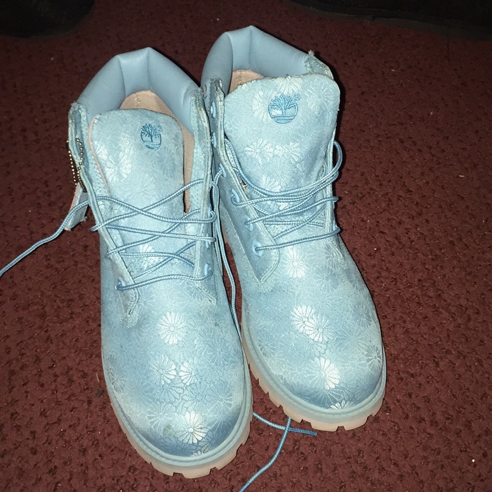 TIMBERLAND FLOWER BOOTS